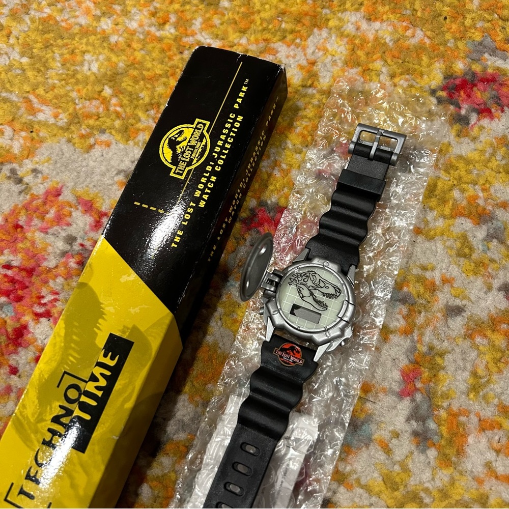 VINTAGE Jurassic Park watch
